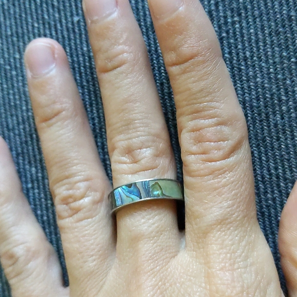 Abalone Ring - Picture 2 of 4